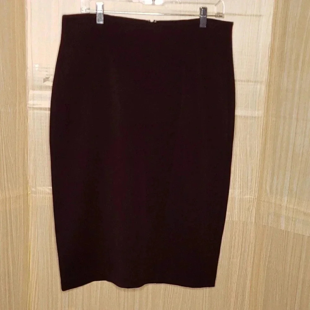 New York & Company stretch brown pencil skirt